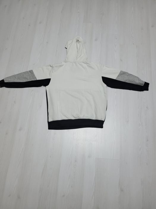 Bluză H&M alb negru și griu