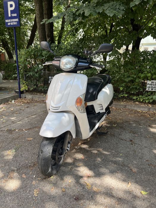 Scuter kymco like 50 fara permis