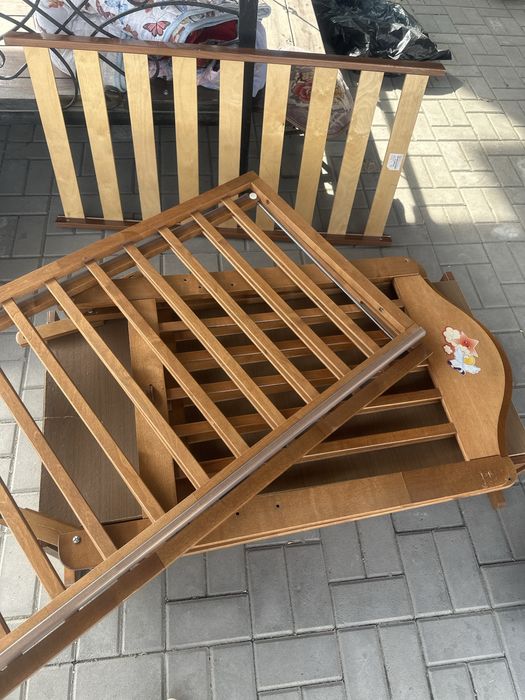 Срочно продам манеж детский деревянный 120”60