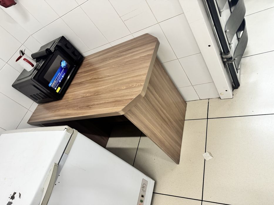 продам офисный мебель