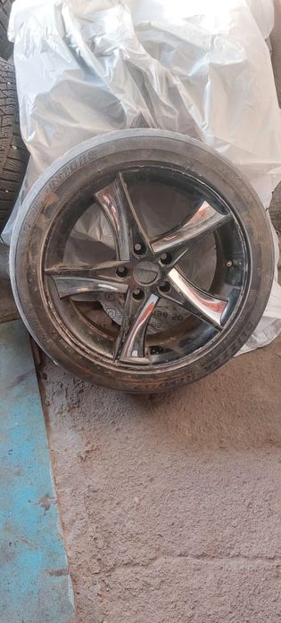 Продам Двигатель 2,8 и диски с резиной