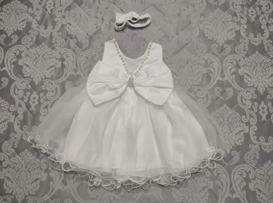 Официални дрешки за момиче 12 м, обувки и закачалка