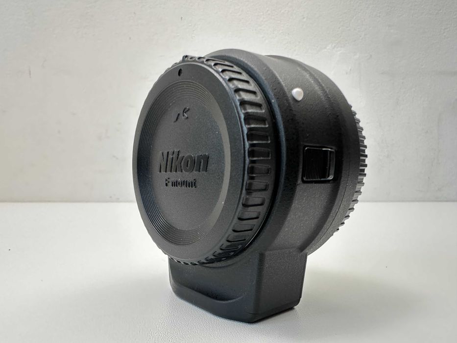 Nikon FTZ адаптер за Nikon F обективи към Nikon Z безогледални фотоапарати