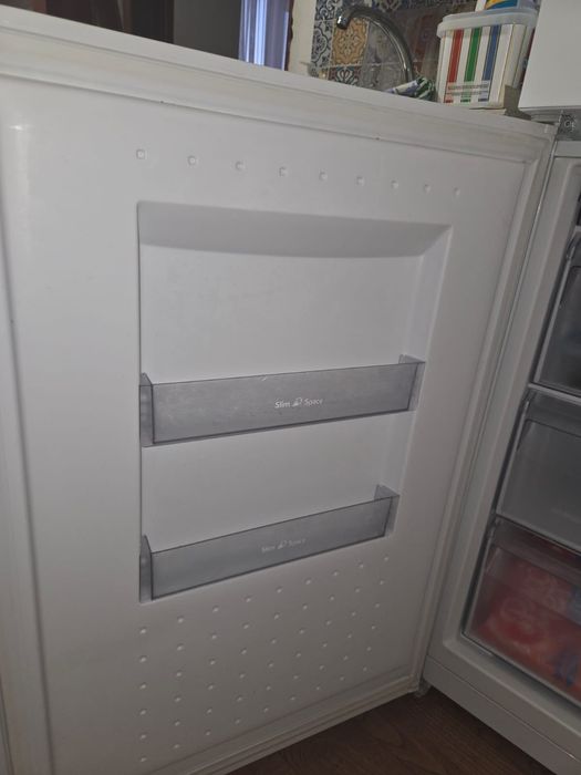 Продам холодильник Атлант