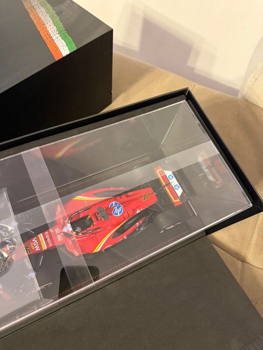 Macheta looksmart 1:18 ferrari sf-24 scuderia ferrari hp f1 team winner italian gp 2024 charles leclerc Noua