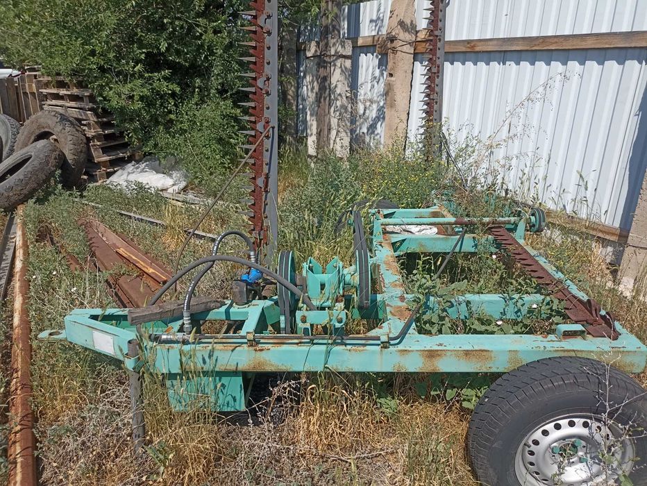 Пресс подборщик CLAAS.