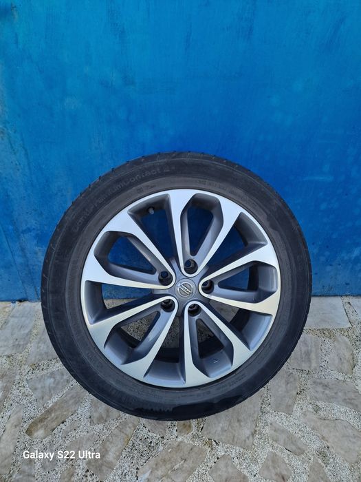 Nissan/Reno  18цола original+гуми 215 55 18 Замъка Ямбол