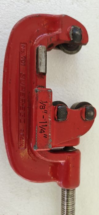 Tăietor țevi profesional Super-Ego No. 701 (1/8" - 1 1/4")