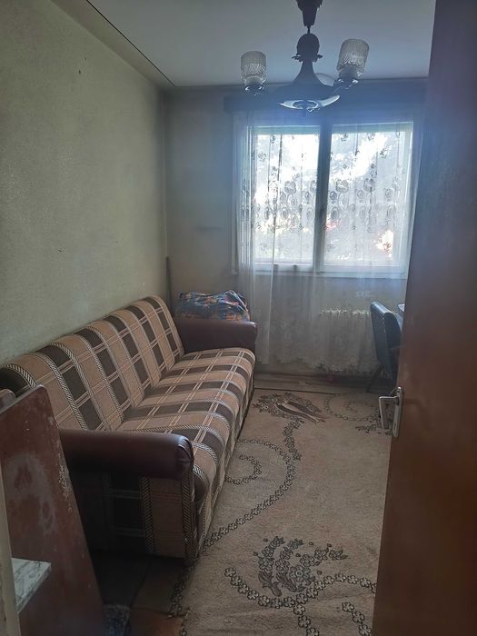 Vand apartament cu 3camere
