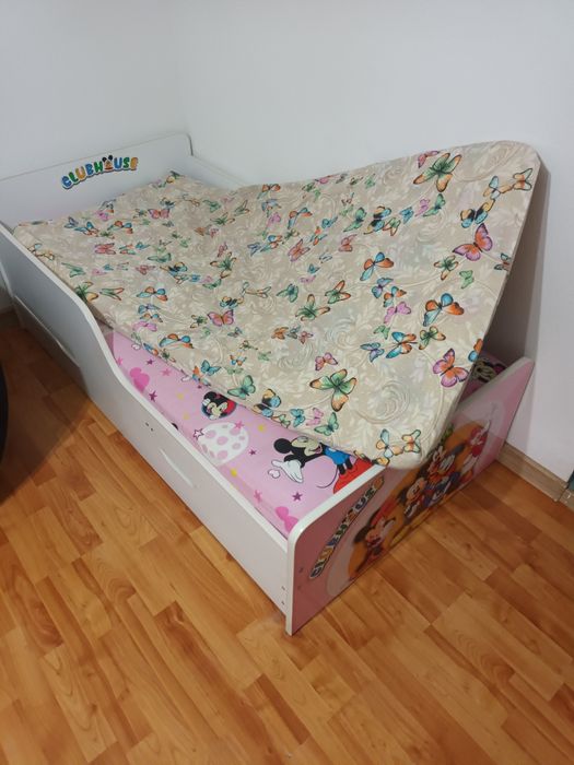 Pătuț fetițe f putin folosit