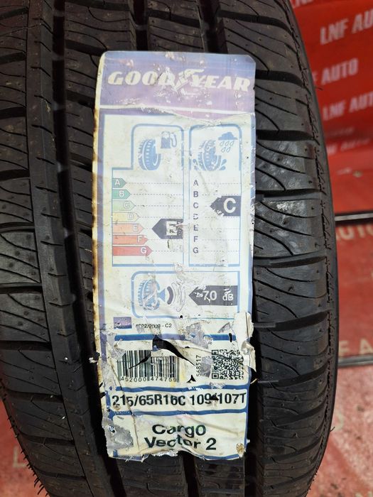 1 Anvelopa VARA-IARNA - 215/65/16C - GoodYear - NOUA - DOT 2015 !