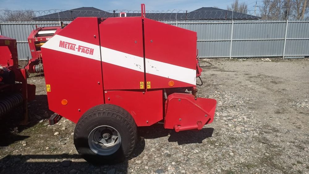 Пресс подборщик рулонный