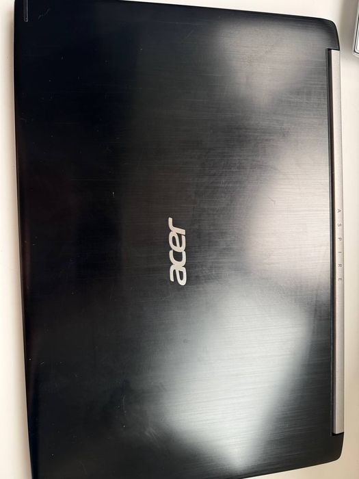 Acer Aspire A715 - 71G