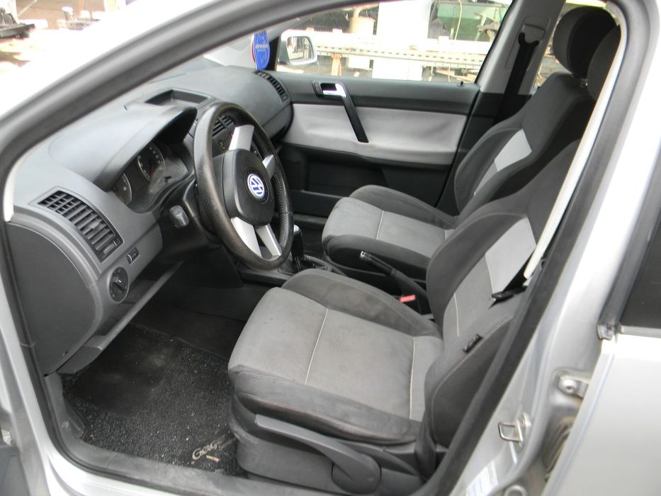 Dezmembrari  VW POLO (9N, 9N3)  2001  > 2012 1.4 16V Benzina