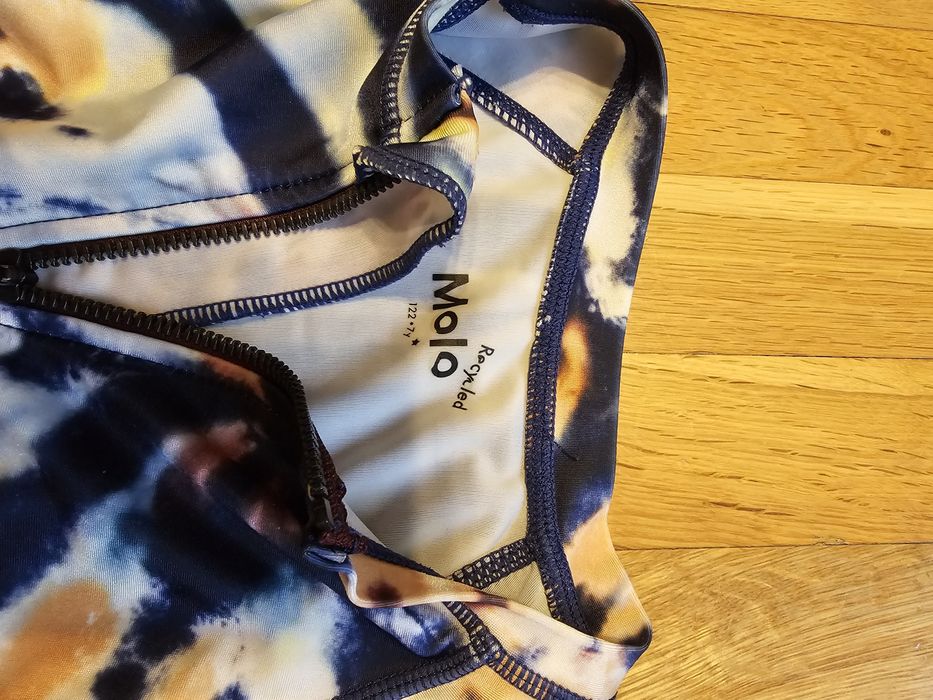 Бански за момиче 6-8 г. + подарък