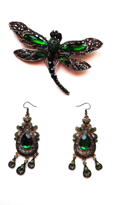 Cercei,coliere noi si vintage deosebite