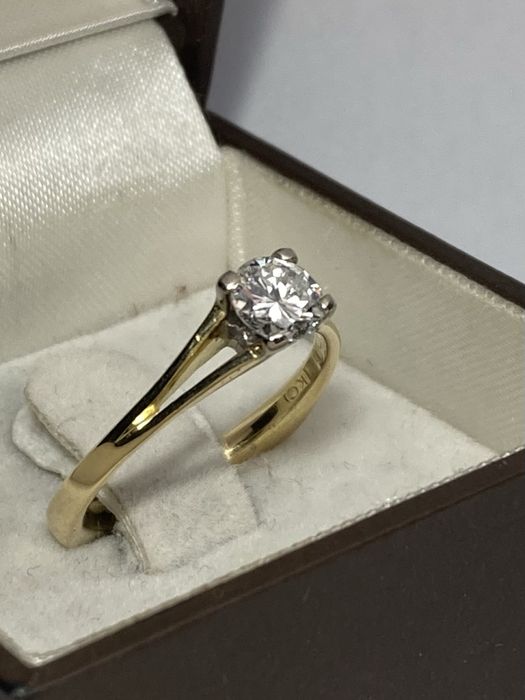 Inel Solitair aur 18kt.cu diamant 0.60ct