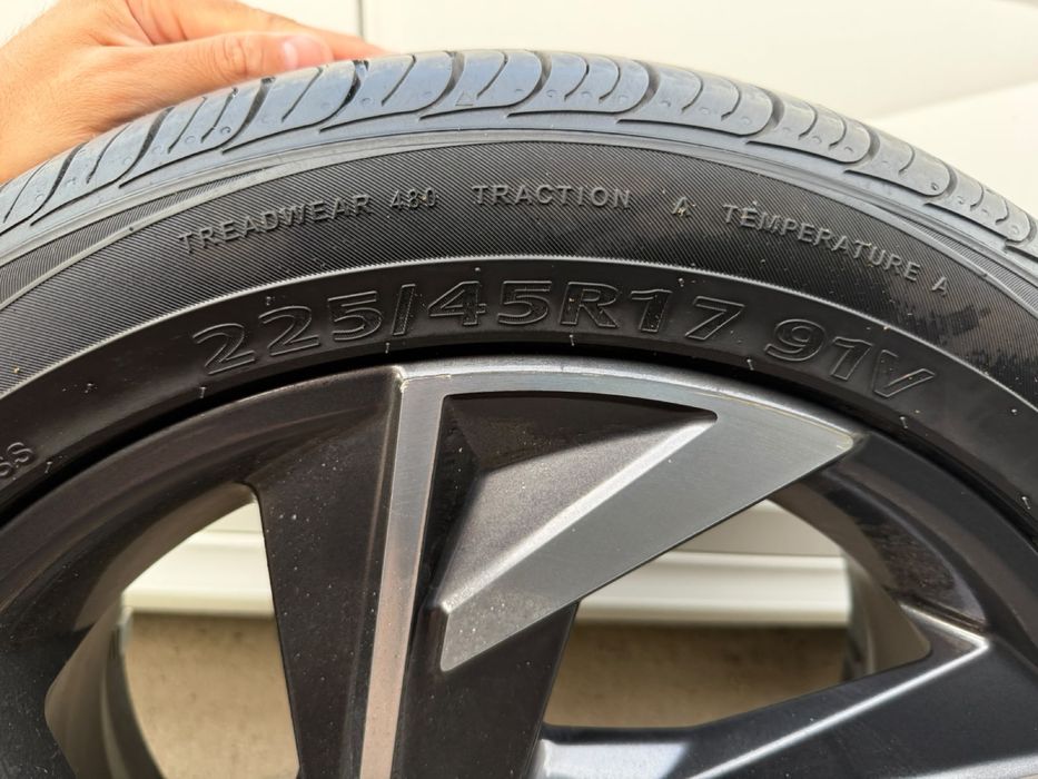 Kumho Solus SA01 225/45