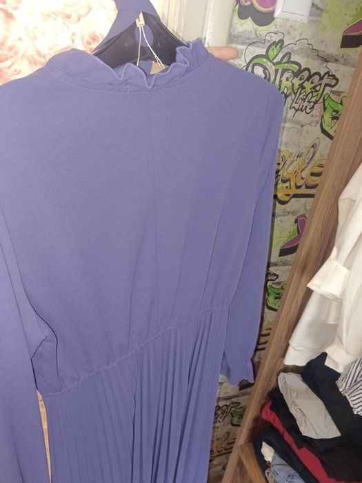 Продам новое платье за 3000