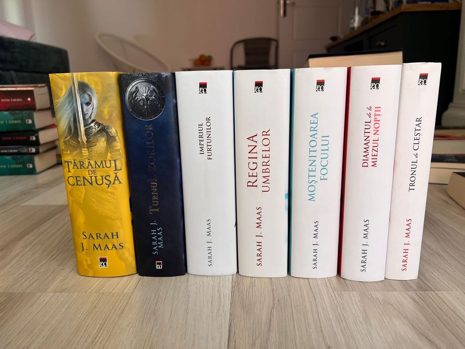 Seria completa Tronul de Clestar1-7 (editie cartonata)