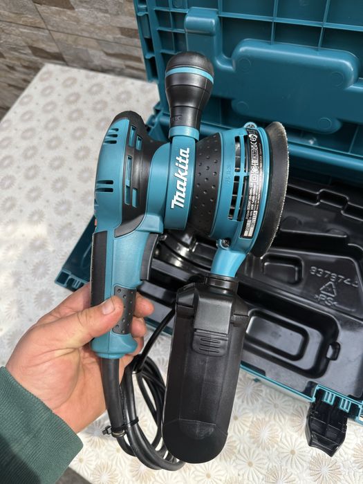 Електрически ексцентършлайф Makita BO5041, 300 W, Ø 125 мм