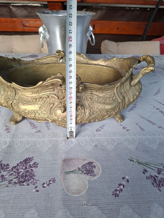 Fructiera vintage din bronz