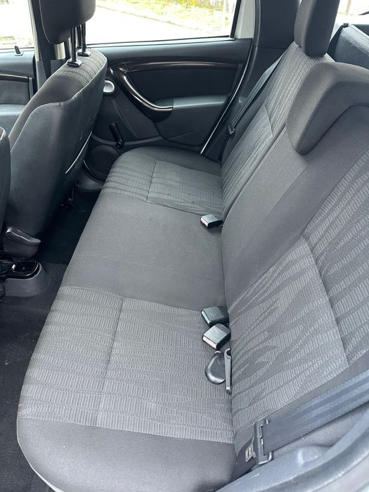 Dacia Duster Laureate 4x2 1.5 dCi 90cp