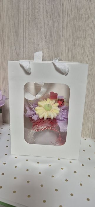 Martisoare handmade din ceara de soia