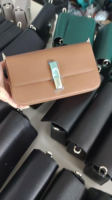 Чанта furla iride естествена кожа-налична