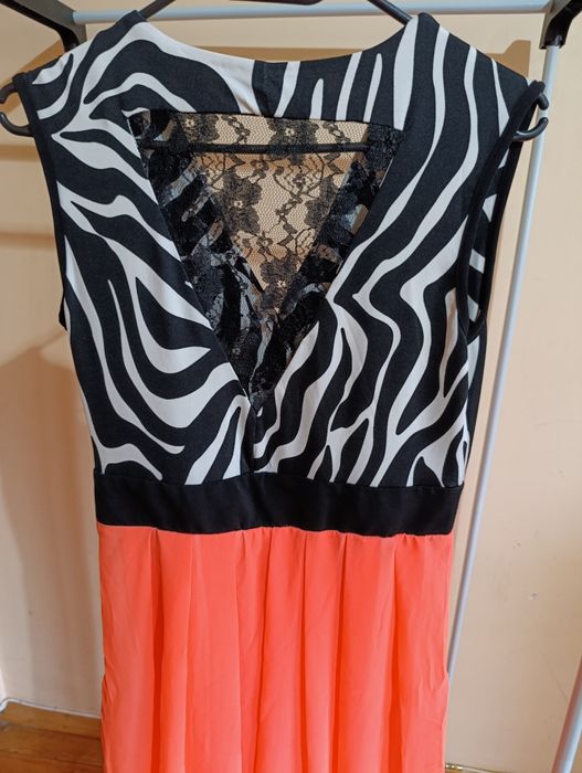 Дамски рокли размер S и  М