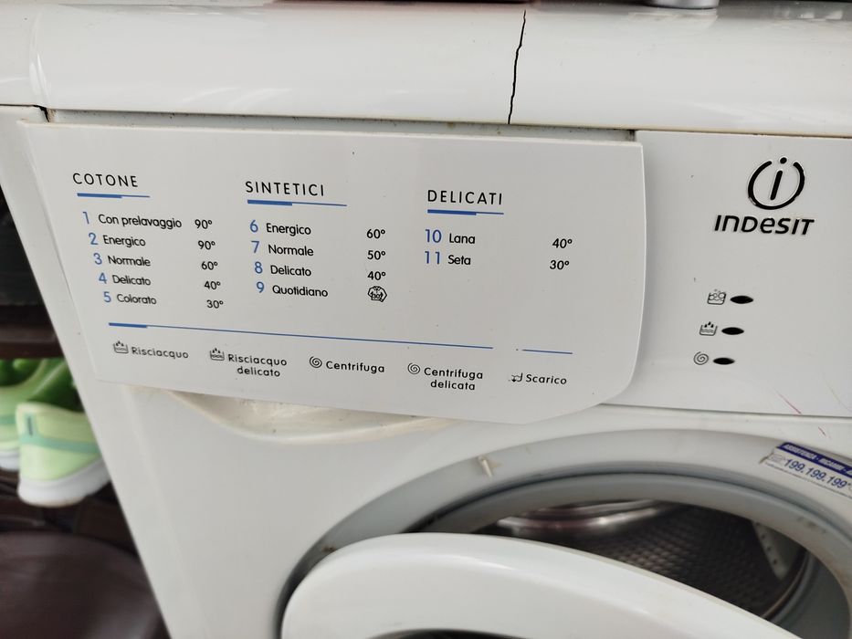 Mașina de spălat Indesit