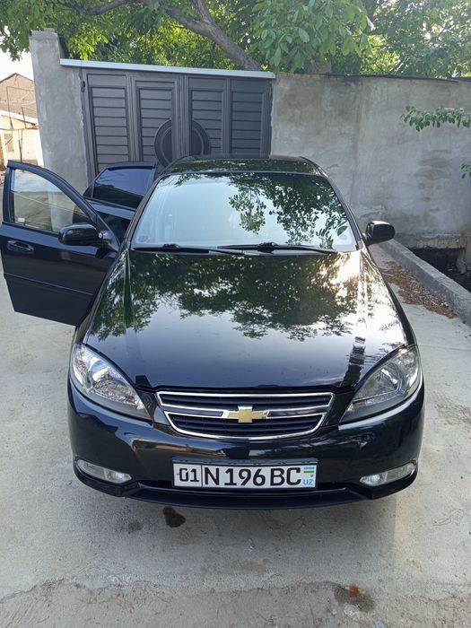 Ласетти жентра сотилади