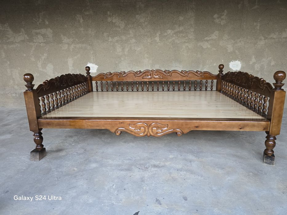 Tapchan, yogoch kiravat,