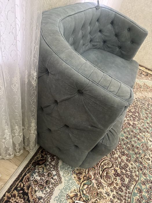 Divan sotiladi arzon narxda