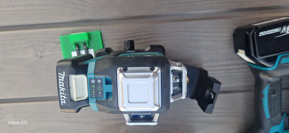 Makita pistol cuie,nivela cu linii