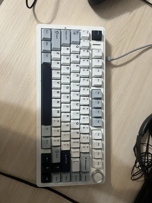 Игровая клавиатура AULA F75