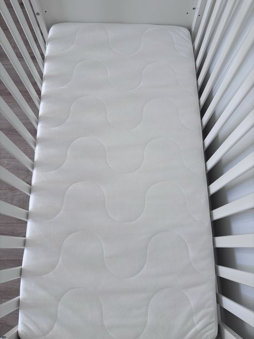 Pat Noah alb + saltea Ikea + husa saltea Ikea