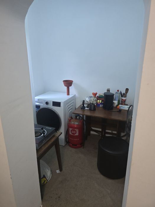 Vand apartament 3 camere