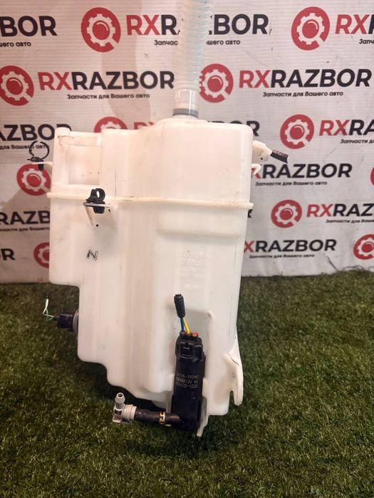 Бачок омывателя на Lexus NX