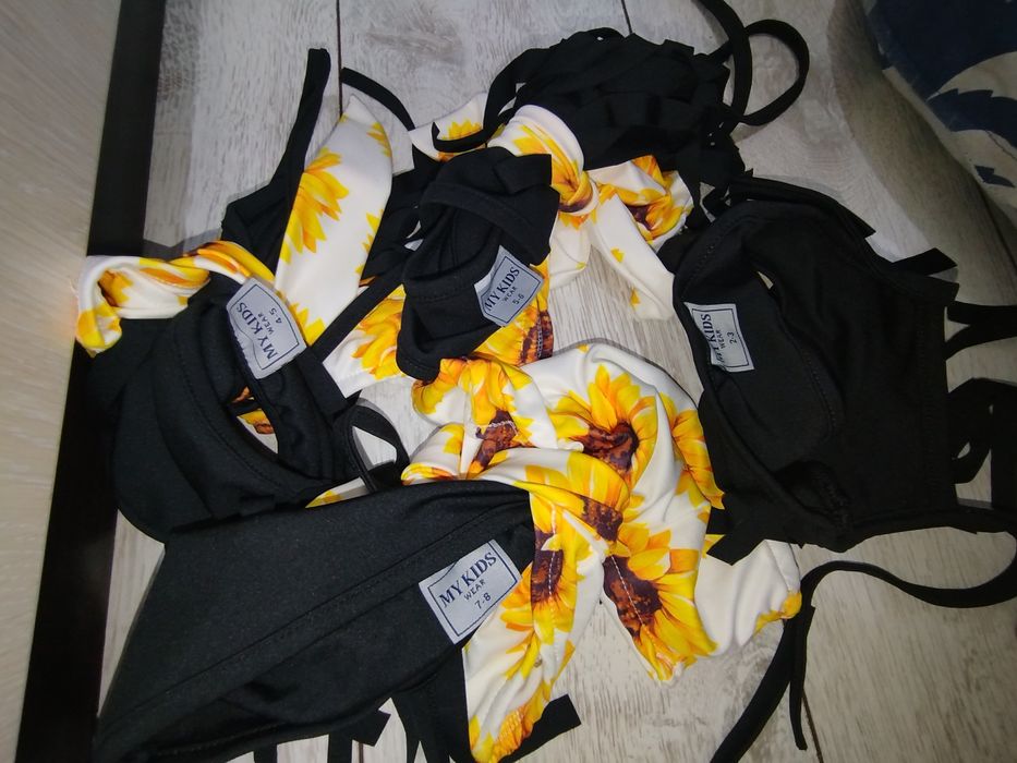 Продам купальники новые