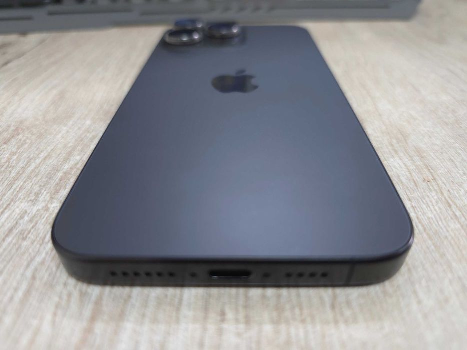 Iphone 15 pro max / dual e-sim / LLA version / battery 88%/ Grey