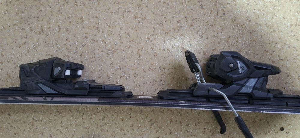 Schiuri Atomic Punx 5 (160 cm) cu legături GripWalk