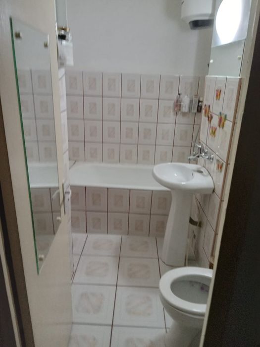 Garsoniera de închiriat