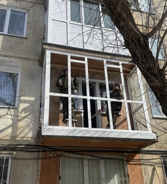 Изготовление окон двери витражей