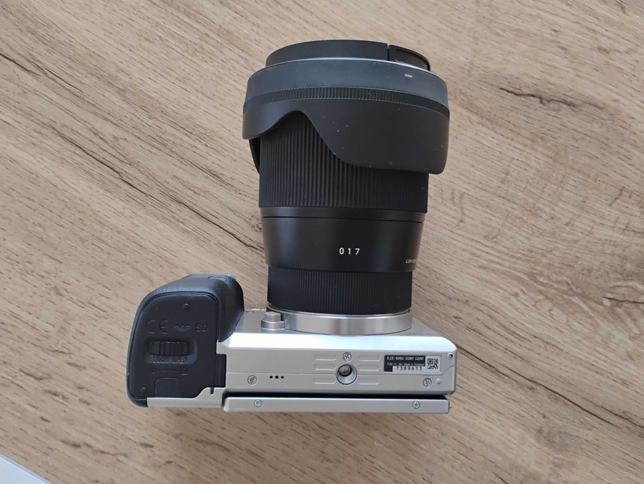 Sony a6000 + Sigma 16mm f1.4 камера и обектив