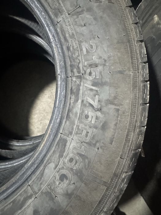 Продам шины 3 шт! 215/65R16