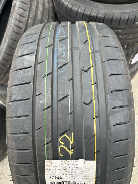235/35/19-Toyo Tires