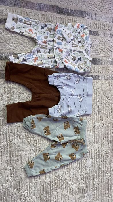 Продам детские вещи