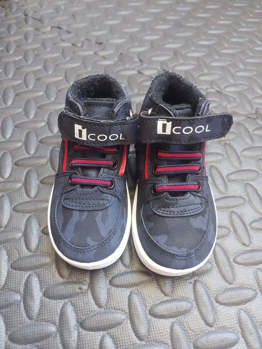 Детски обувки/пантофи/сандали за момче размери 18/19 и 21