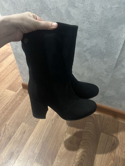 Продам три пары натуральных сапог